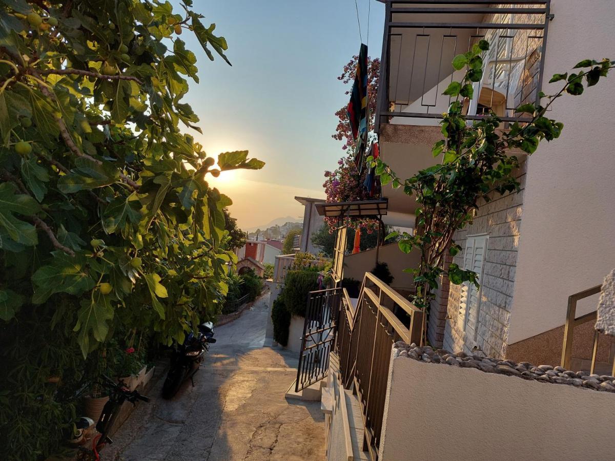 Apartmani Luka Baška Voda Εξωτερικό φωτογραφία