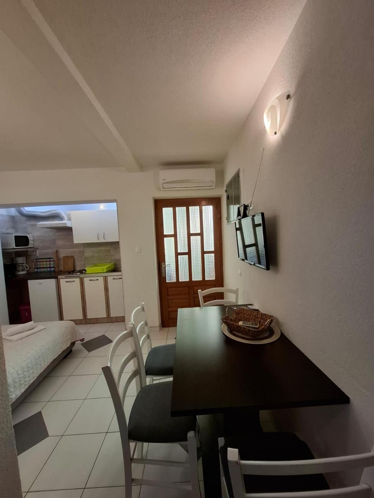 Apartmani Luka Baška Voda Εξωτερικό φωτογραφία