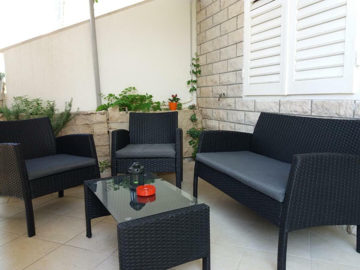 Apartmani Luka Baška Voda Εξωτερικό φωτογραφία